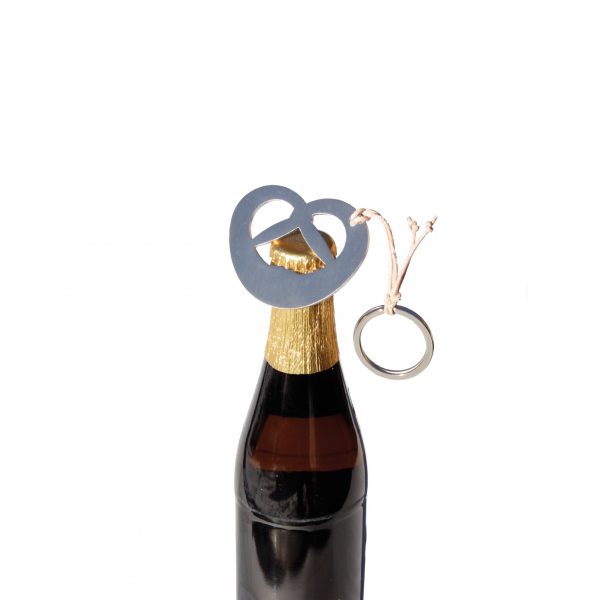 Flaschenöffner und Schlüsselanhänger Bierbrezn